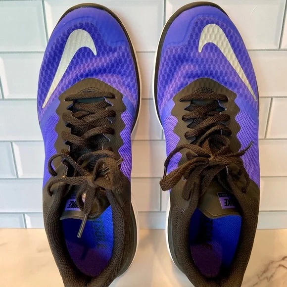 💜 Nike Vibrant Blue and Black Athletic Shoes Sneakers size 8 - Picture 6 of 13